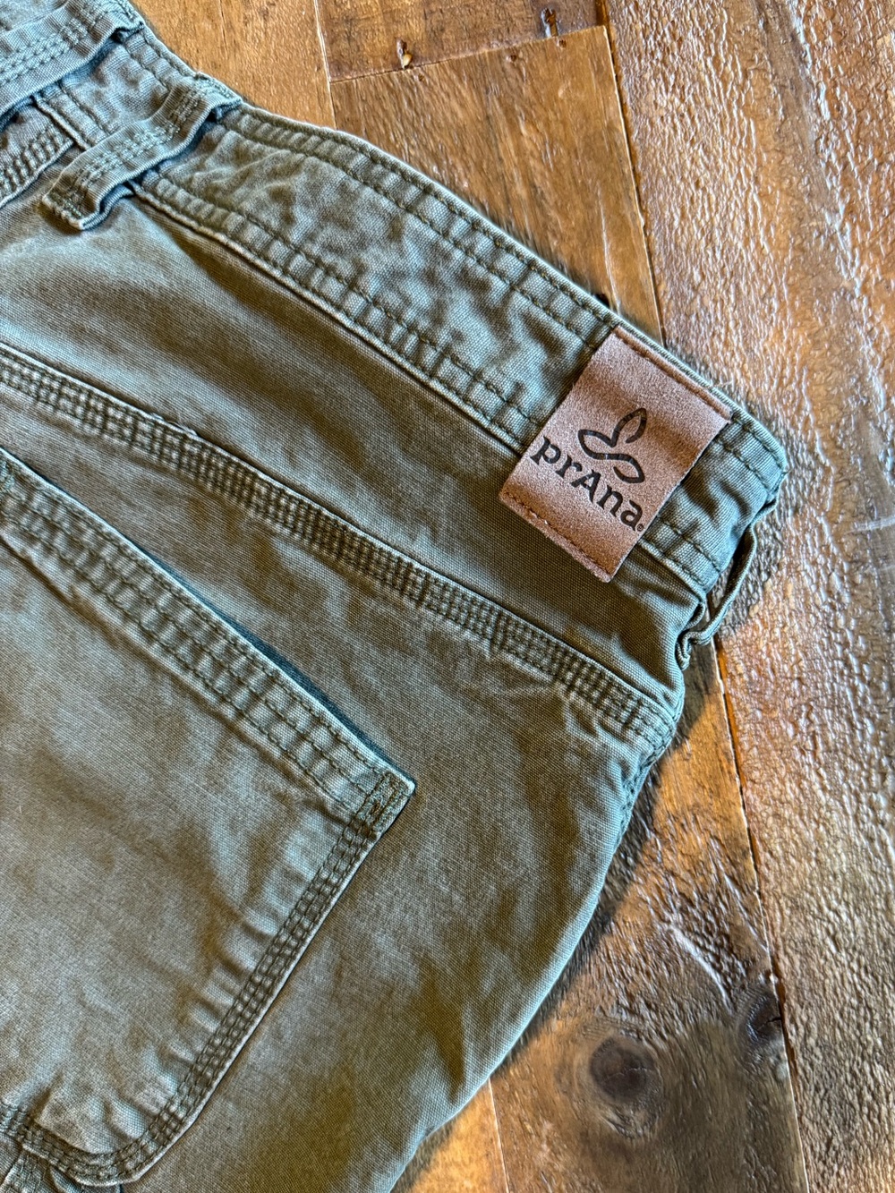 Prana Men’s Olive Green Bronson Pants. W34 L30